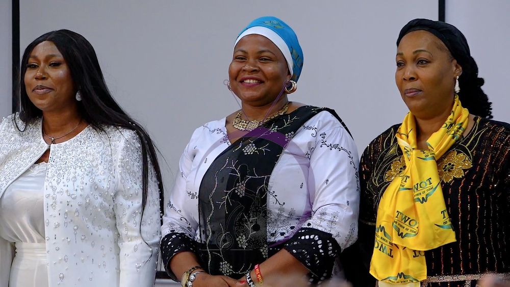 What does it take for women to lead